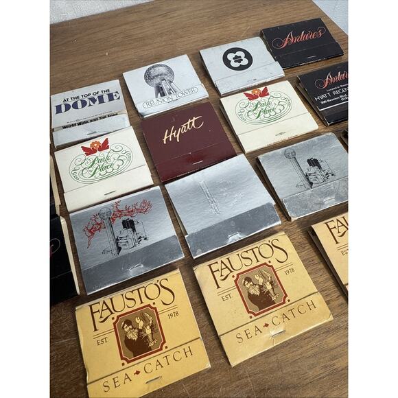 Vintage Hyatt Regency Dallas At Reunion Matchbooks Fausto's Antares Top of Dome - Picture 3 of 10
